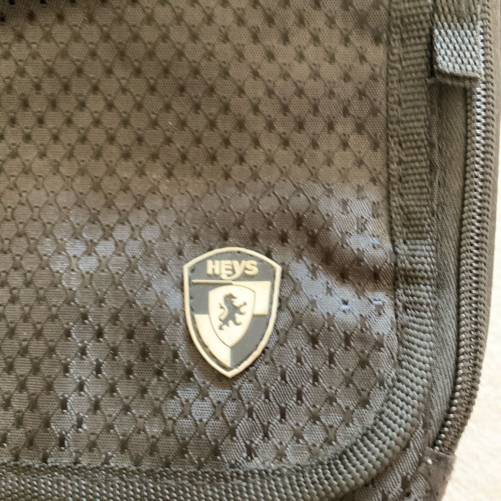 HEYS Travel bag, black, cross body, tons of pockets and compartments - Picture 2 of 13
